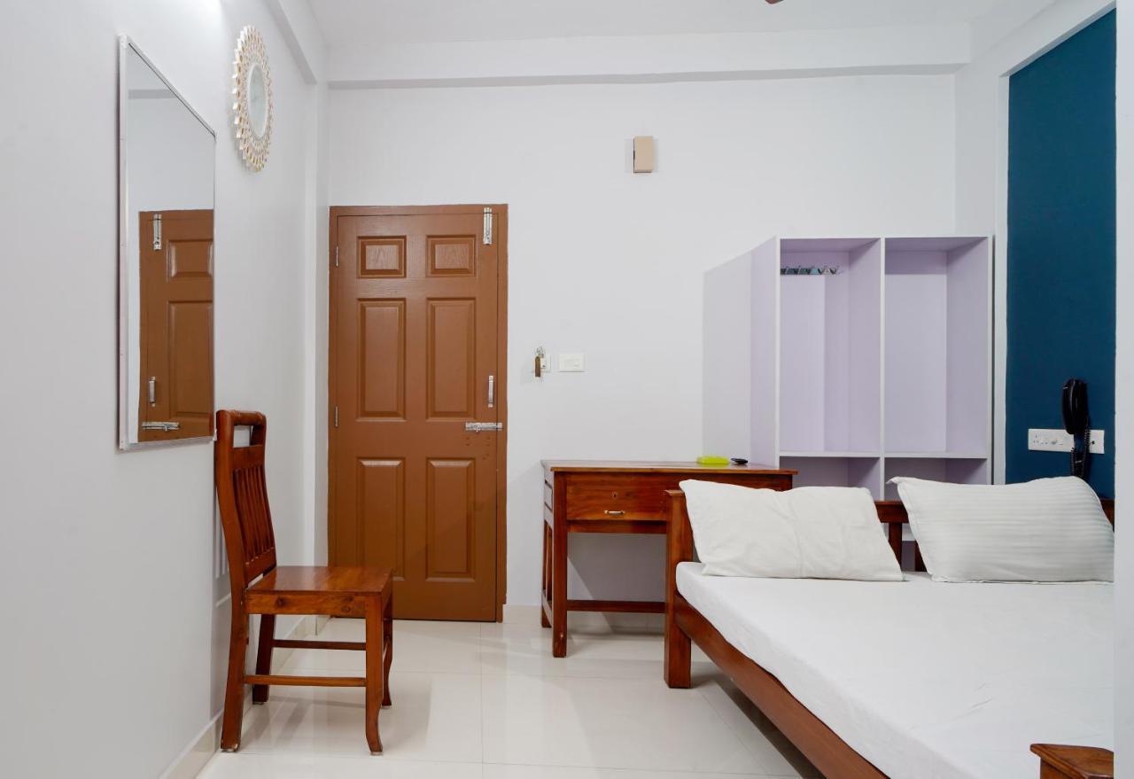 Reach Residency Hotell Kochi Eksteriør bilde