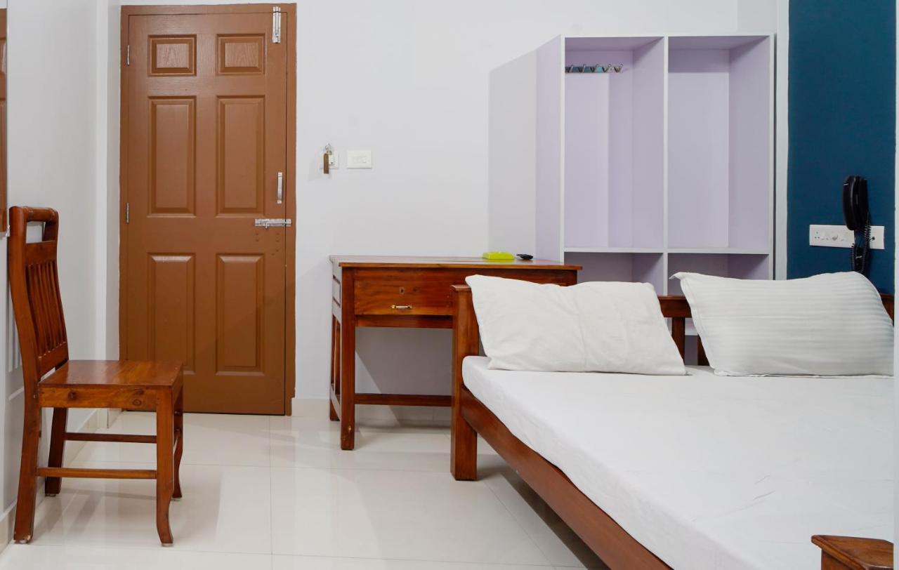 Reach Residency Hotell Kochi Eksteriør bilde