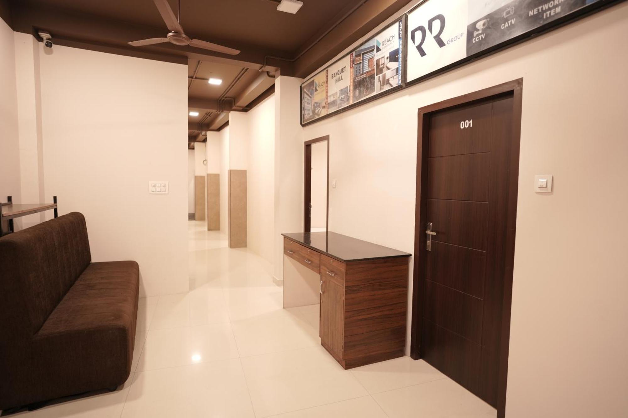 Reach Residency Hotell Kochi Eksteriør bilde