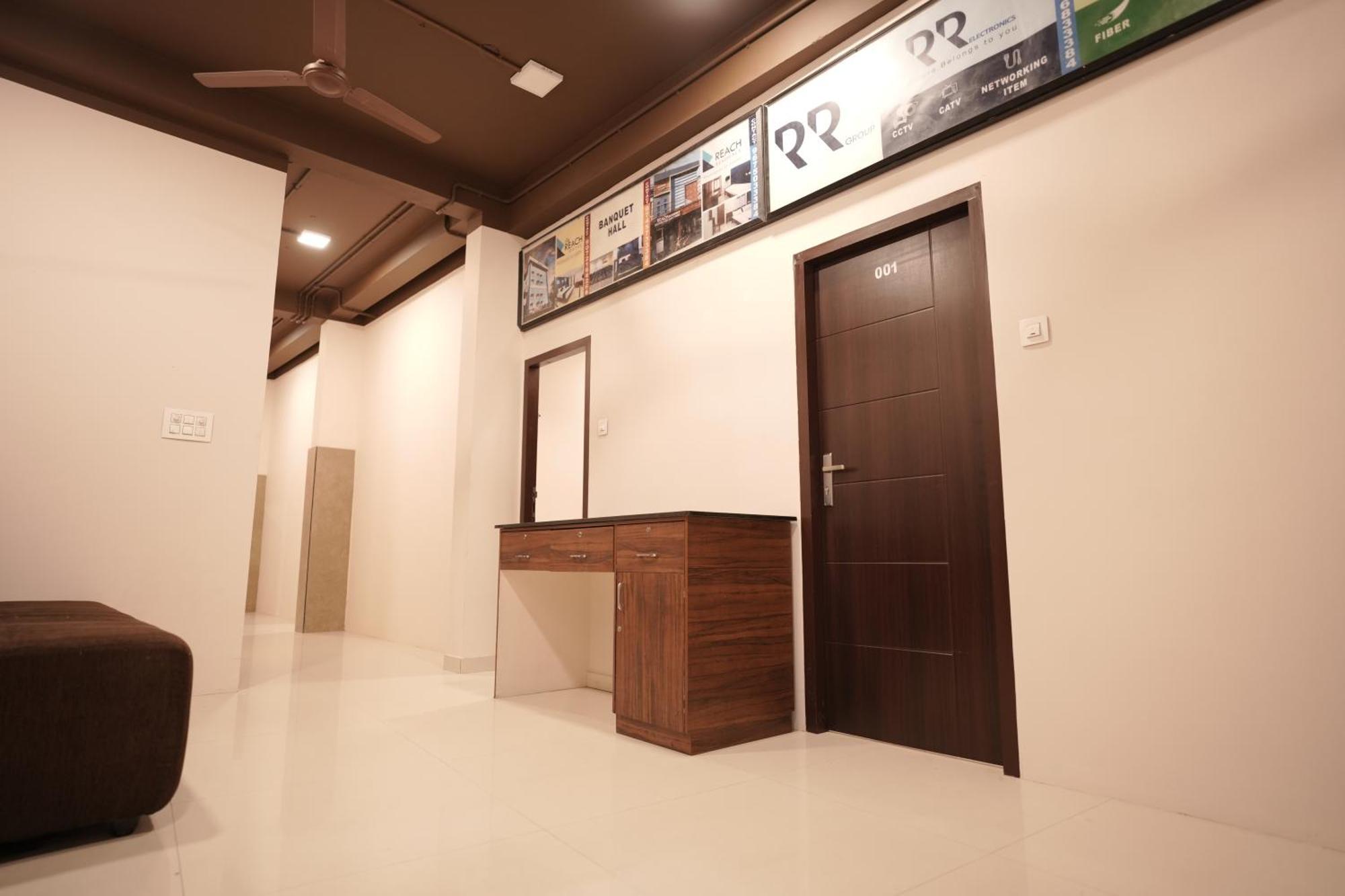 Reach Residency Hotell Kochi Eksteriør bilde