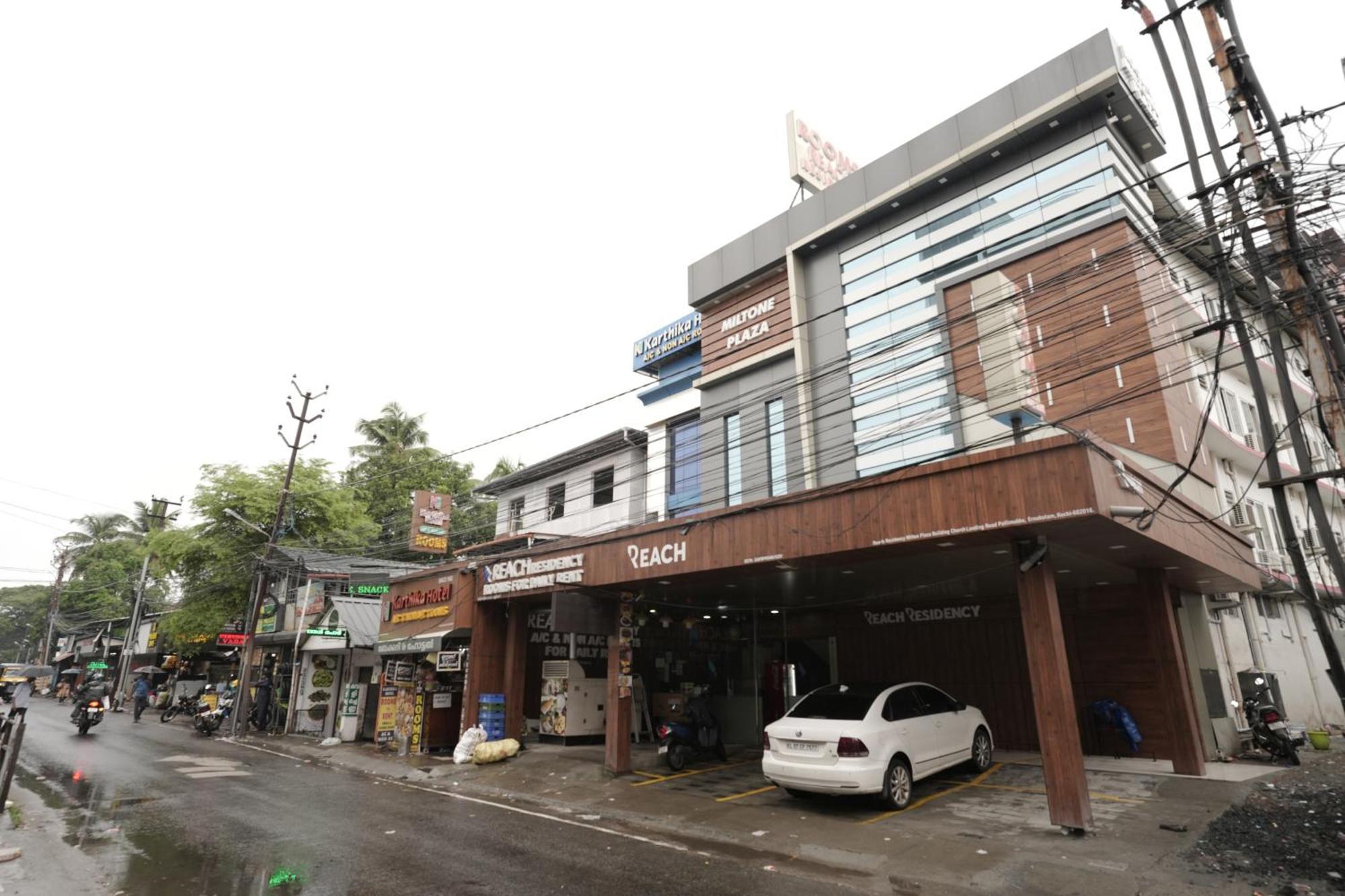 Reach Residency Hotell Kochi Eksteriør bilde