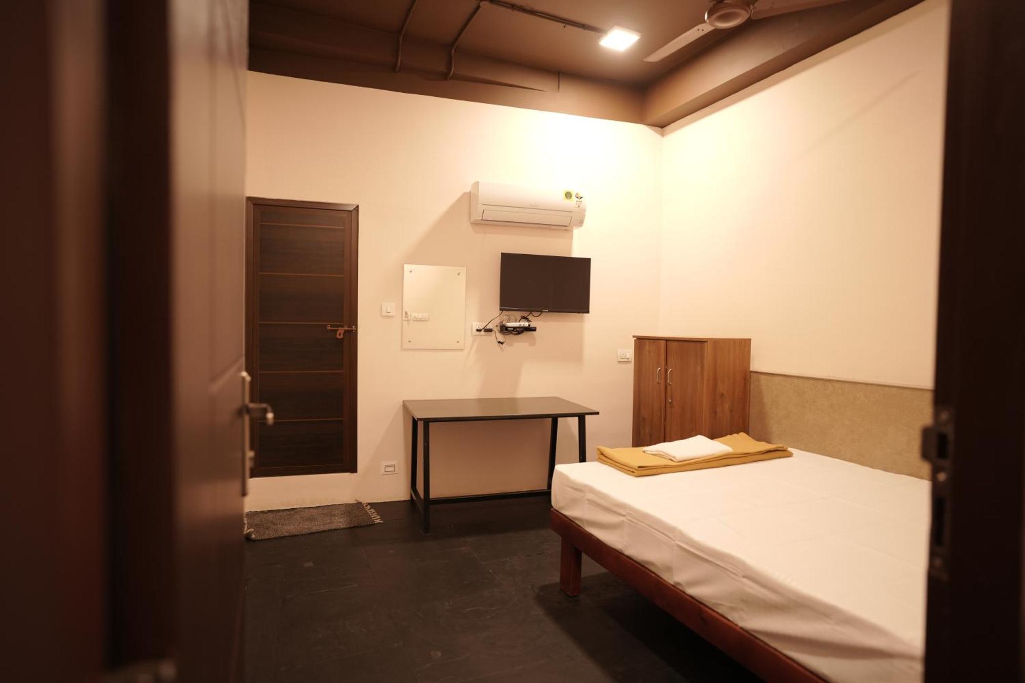 Reach Residency Hotell Kochi Eksteriør bilde