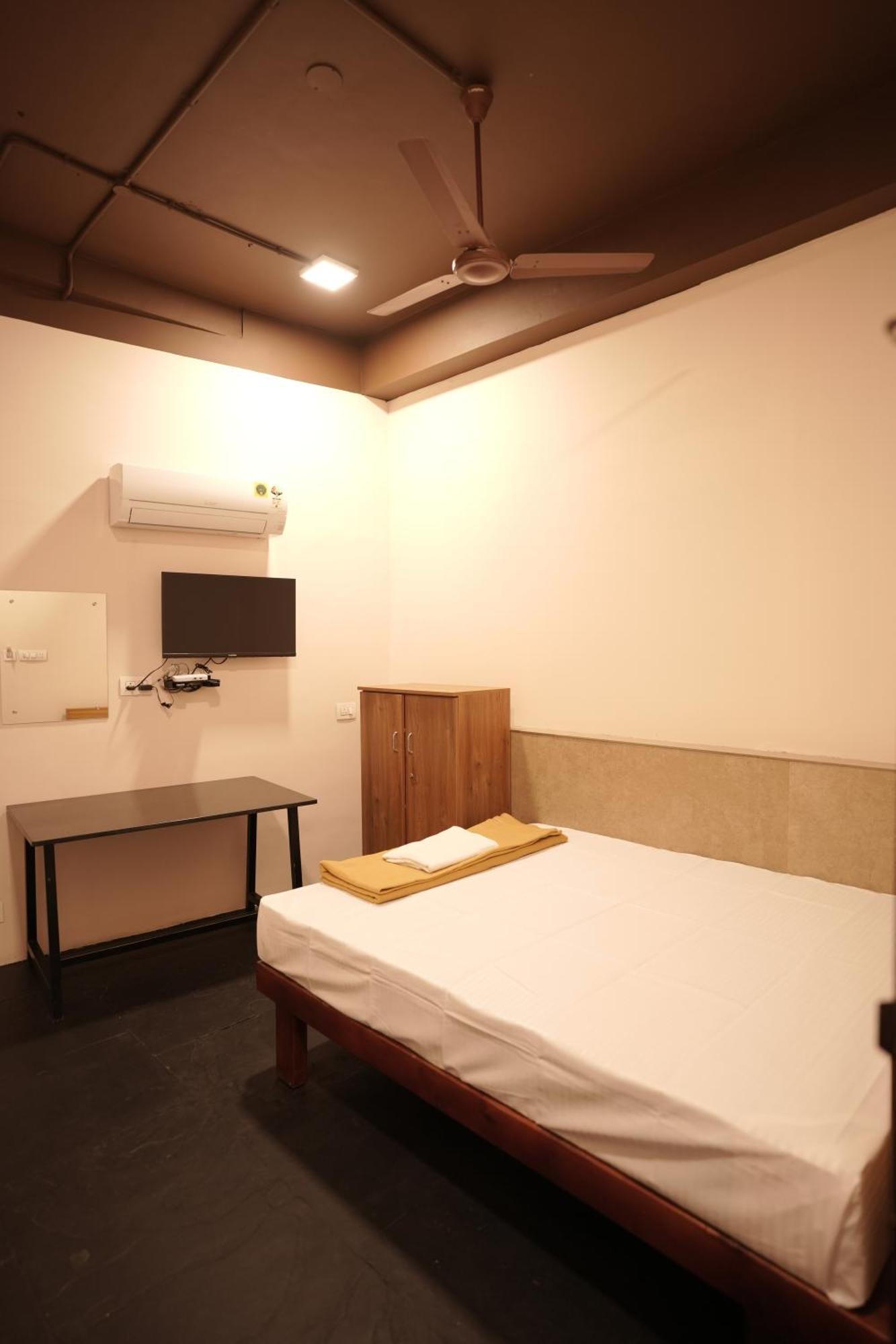 Reach Residency Hotell Kochi Eksteriør bilde