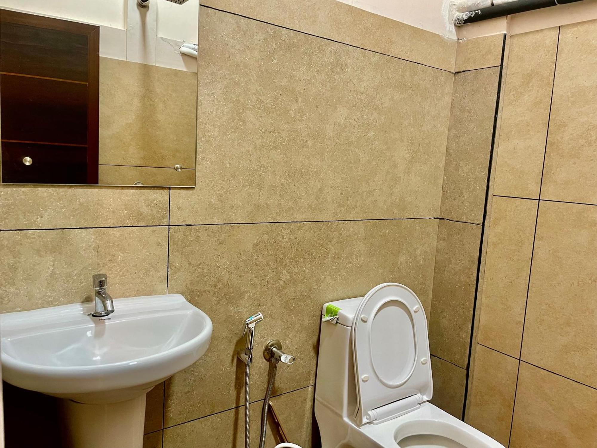Reach Residency Hotell Kochi Eksteriør bilde